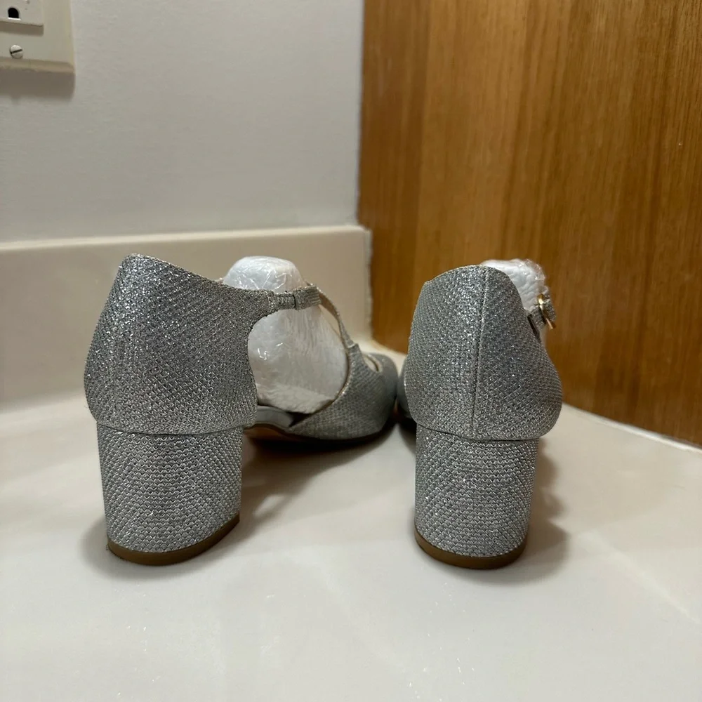 *Make an offer 🙂*Silver sparkle heels - Picture 3 of 4